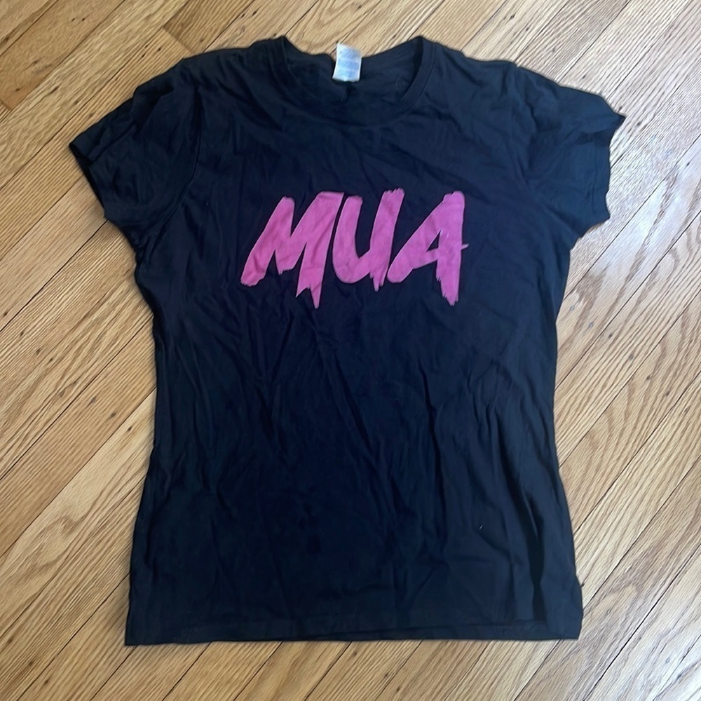 PORT & COMPANY Black “MUA” Graphic Short Sleeve Tee Women’s Medium